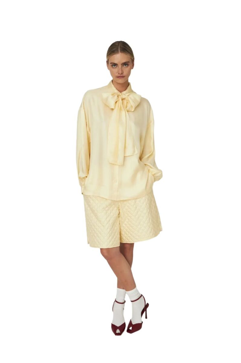 Short Stella Nova / Quilted Silk Shorts Soft Yellow